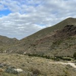 Collines autour d'Albaricoques et derrière.... la mer