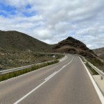 Collines autour d'Albaricoques et derrière.... la mer